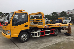 西乌珠穆沁旗哪里有拖车服务