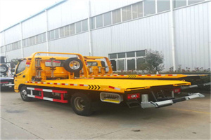 西乌珠穆沁旗附近拖车救援搭电