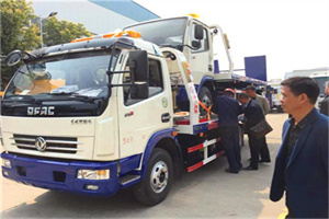 西乌珠穆沁旗汽车道路救援拖车价格